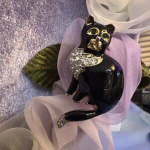 Black  Cat Kitten Brooch Pin Enamel Gold tone Rhinestones Detail Fashion Jewelry